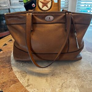 Fossil Brown Leather Tote • Zip Top • Key Charm